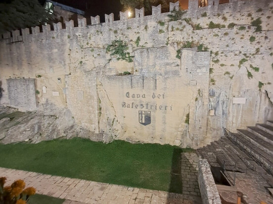 Cava dei Balestrieri-圣马力诺城必去景点