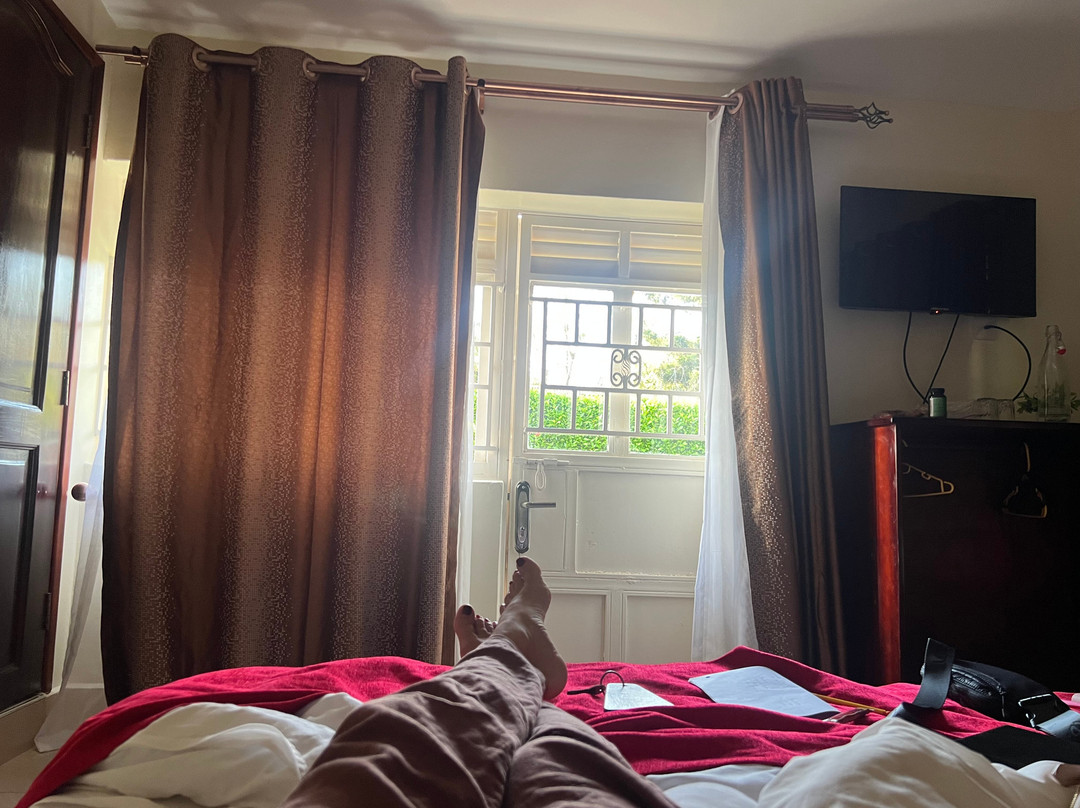 Sunset Entebbe主图