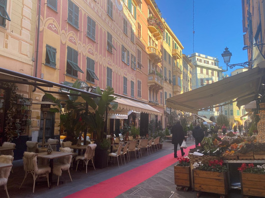 维苏毕欧酒店主图