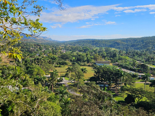 Taxi Vinales Cuba-维纳勒斯必去景点