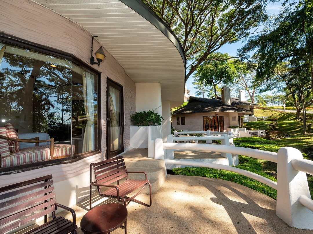 佩查邦帝王普款山度假酒店主图