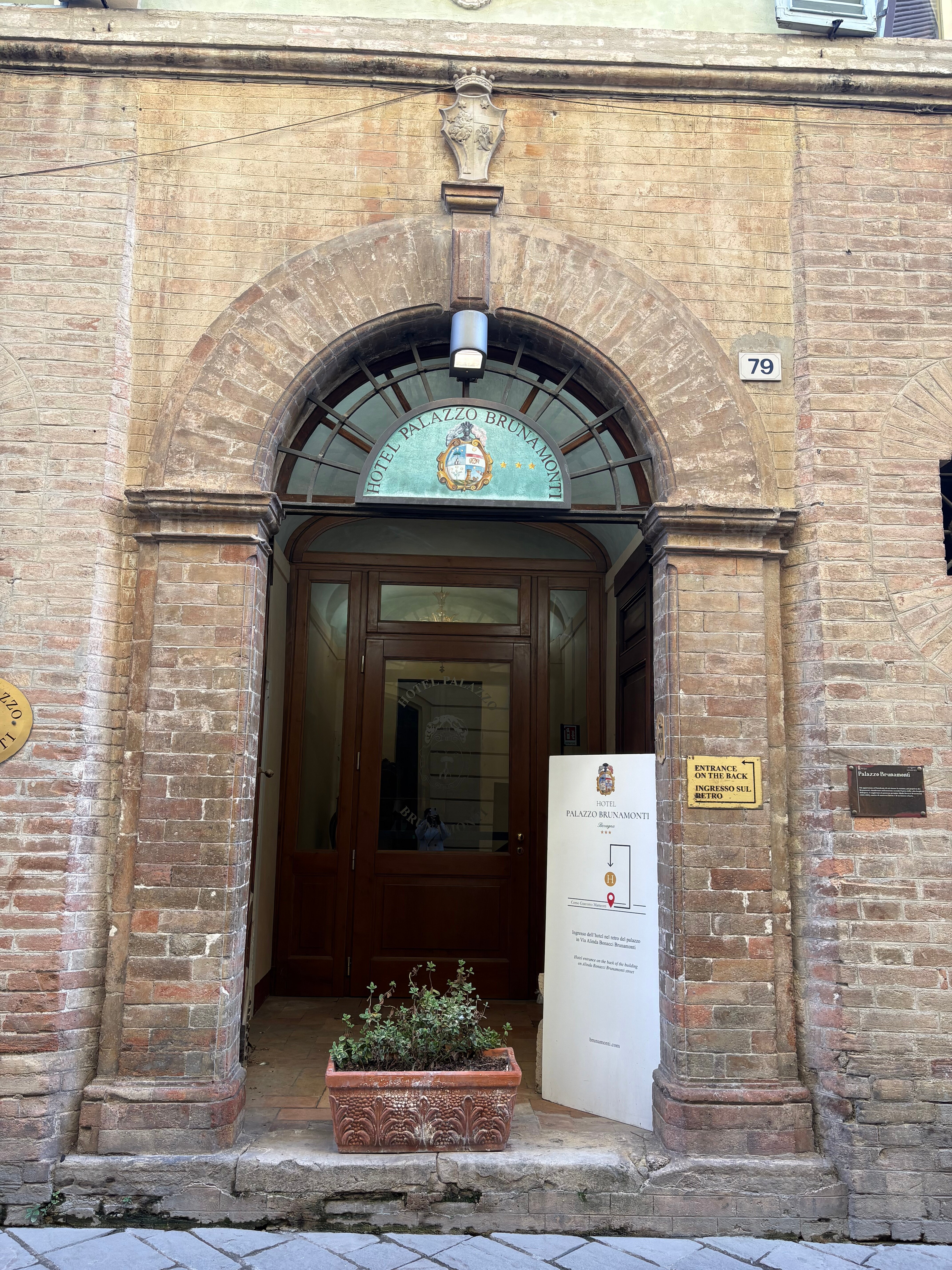 帕拉索布鲁那蒙堤酒店-官方