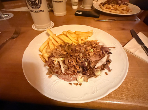 Hotel Gasthof Neuwirt主图