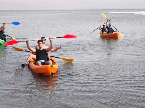 Tiyoolim & Etgarim-Bat Yam必去景点