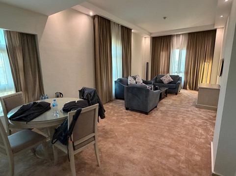 Triumph Plaza Hotel主图