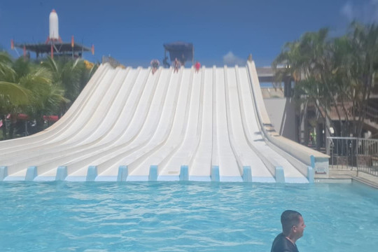 狄洛马水上乐园-Caldas Novas必去景点