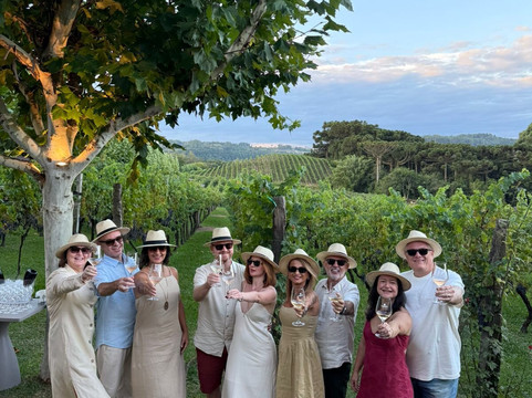 Vinhos Larentis-本图贡萨尔维斯必去景点