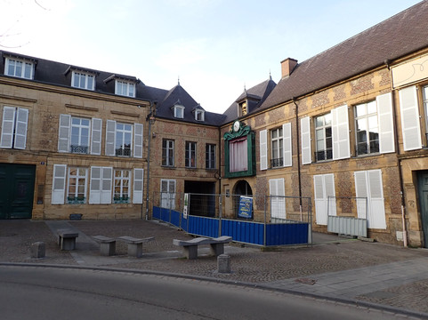 Le Grand Marionnetiste-沙勒维尔梅济耶尔必去景点