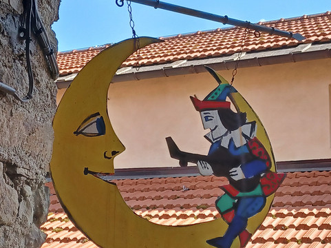 Castello della Lucertola-阿普里卡莱必去景点