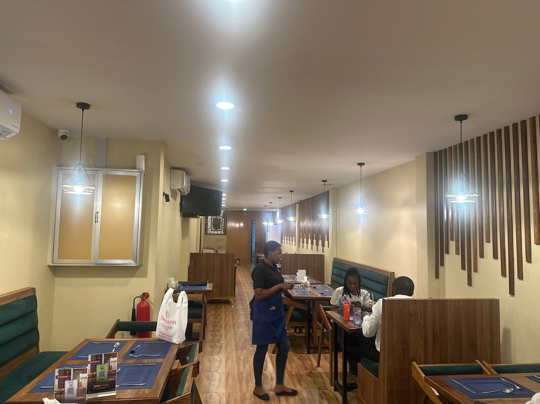 Sampann Restaurant, Dar Es Salaam
