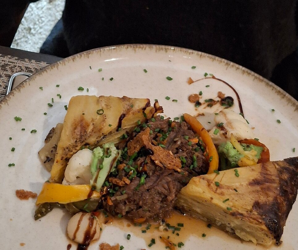 拉夏特莱瑞酒店主图