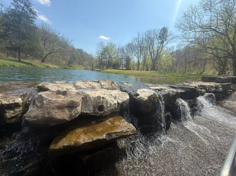 Dogwood Canyon Nature Park-Lampe必去景点