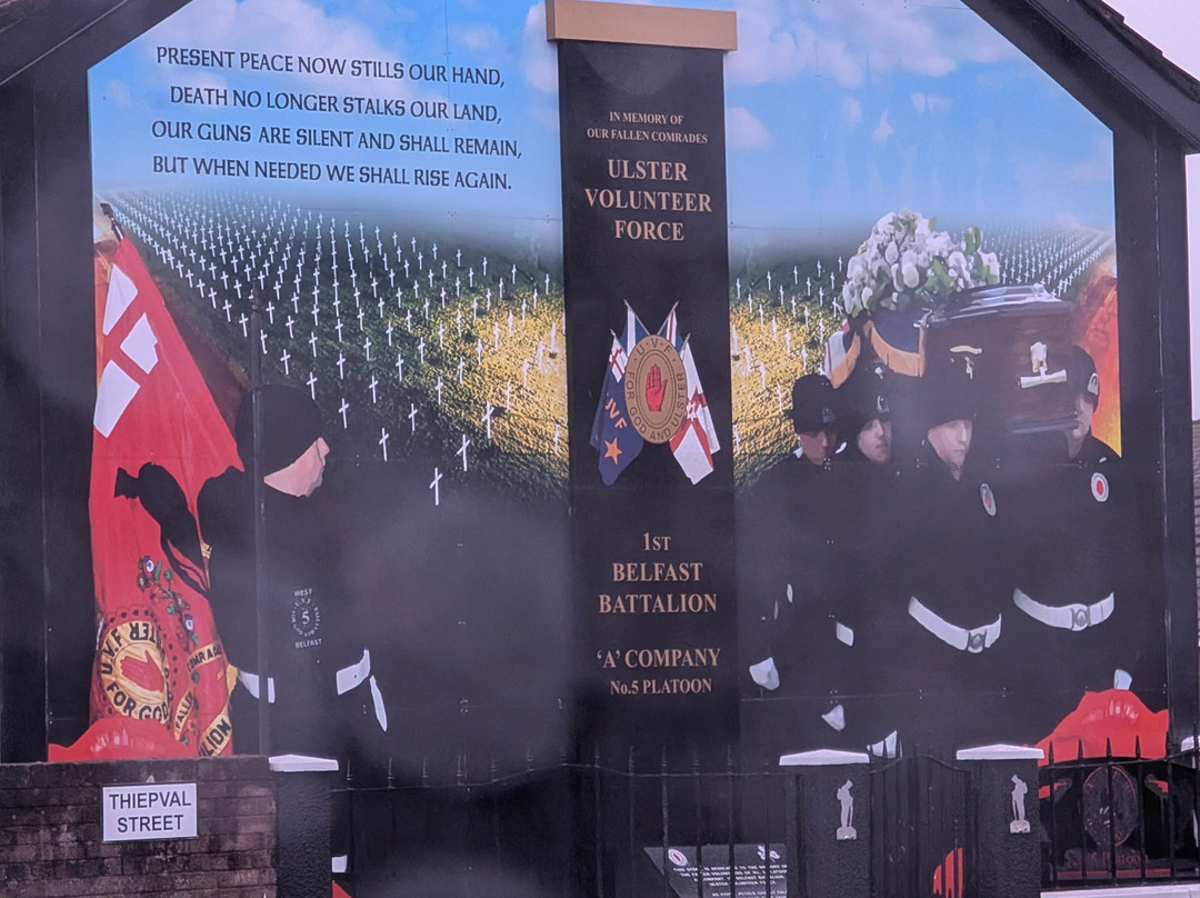 Paddy Campbell's Belfast Famous Black Cab Tours-贝尔法斯特必去景点