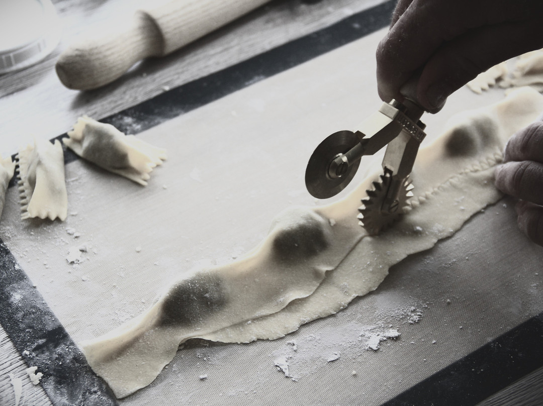 Italian Cooking Classes By Wild Chef Lorenzo-Beeston必去景点