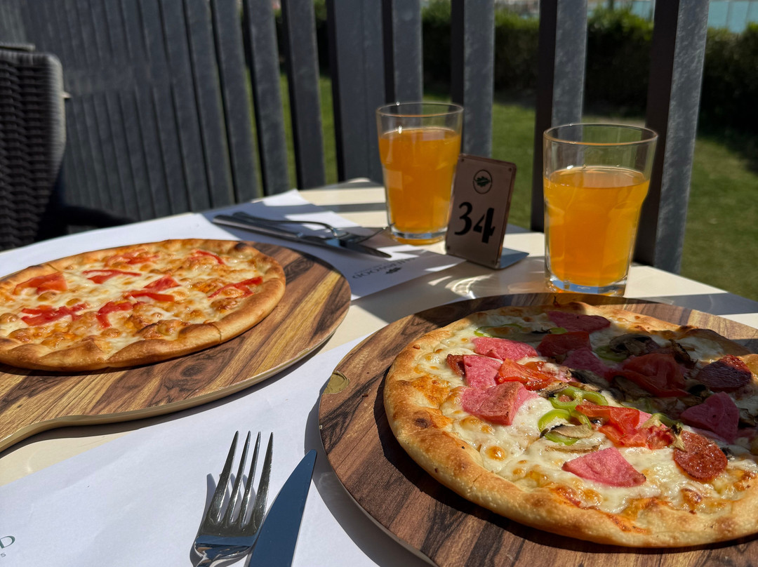 舍伍德梦幻度假酒店主图