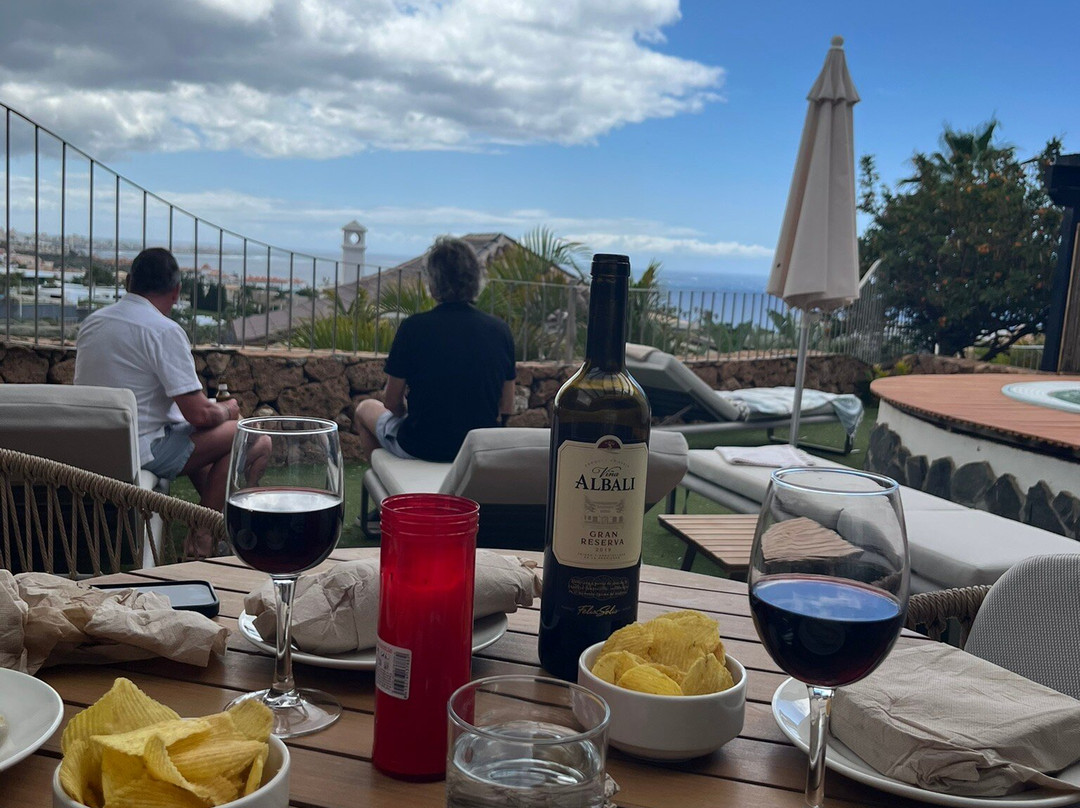 玛丽亚别墅套房酒店主图