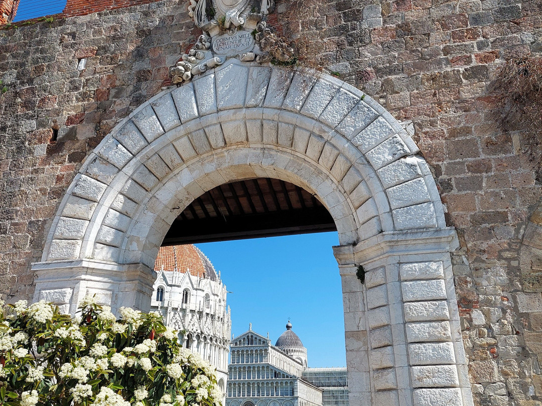 Porta Santa Maria-比萨必去景点