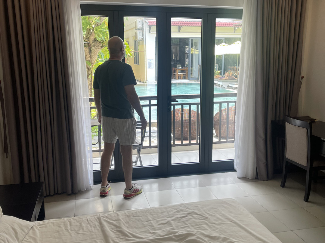 会安白莲花酒店主图