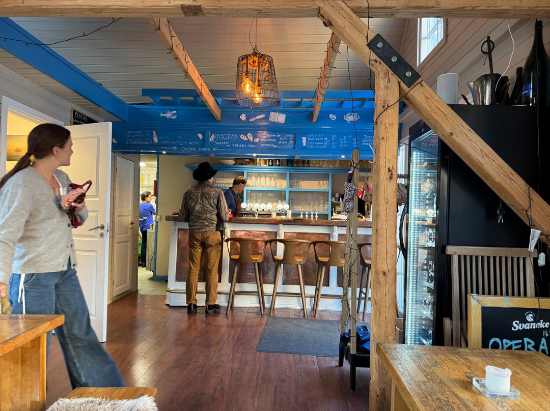 Tom's Oyster Shack