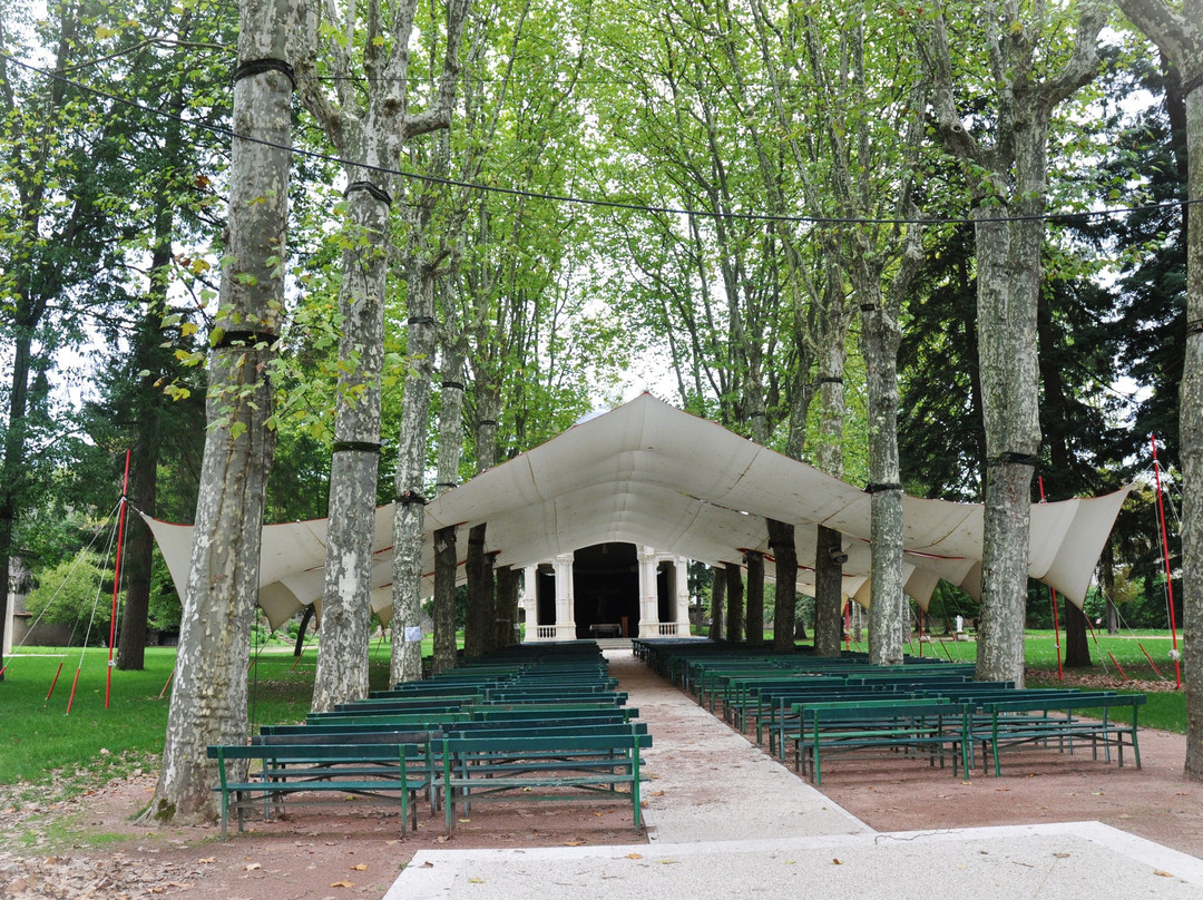 Parc Des Chapelains-Paray Le Monial必去景点