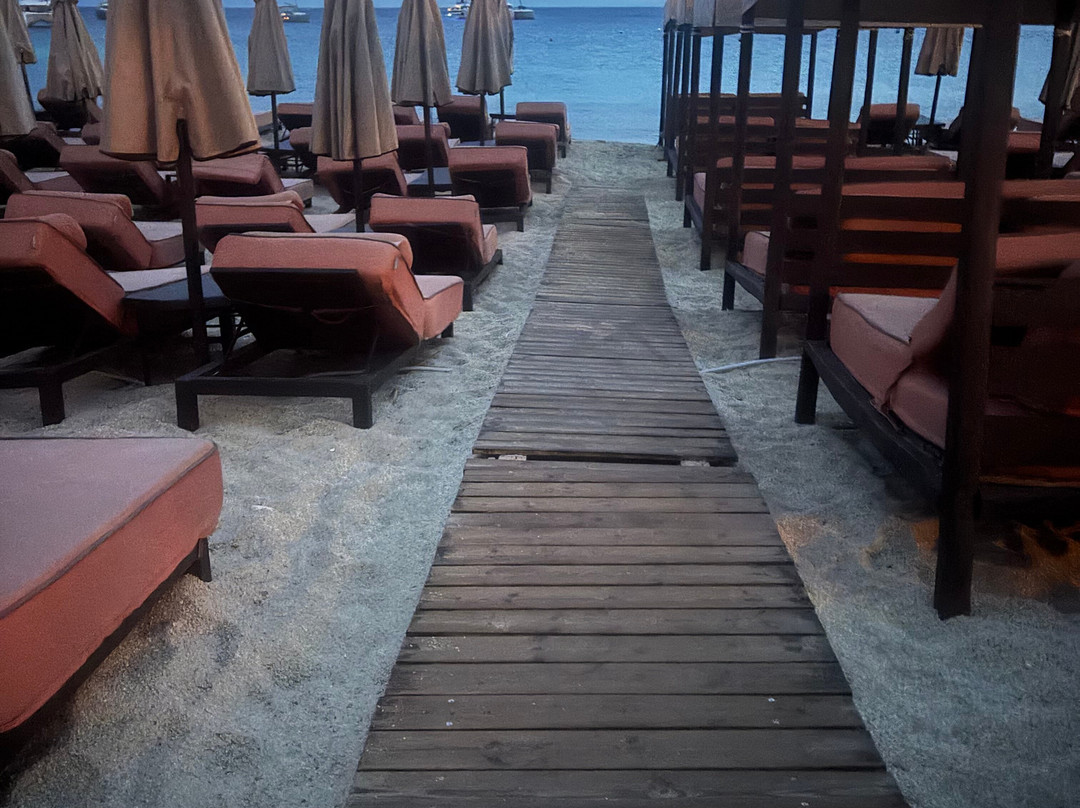 Platis Gialos Beach-普拉提斯必去景点