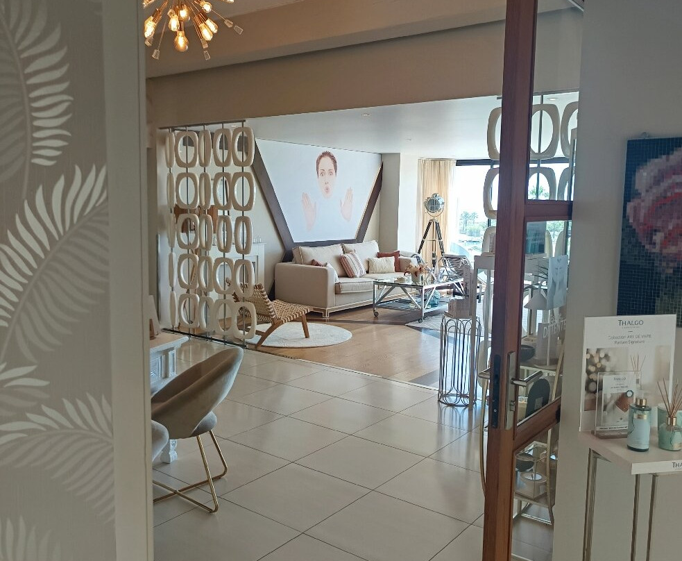 湖岛城堡之家海洋疗法 Spa 酒店主图