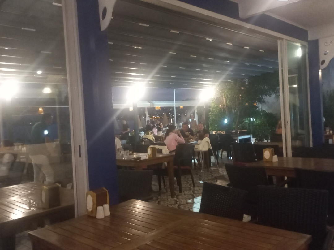 比特兹曼努埃拉酒店主图