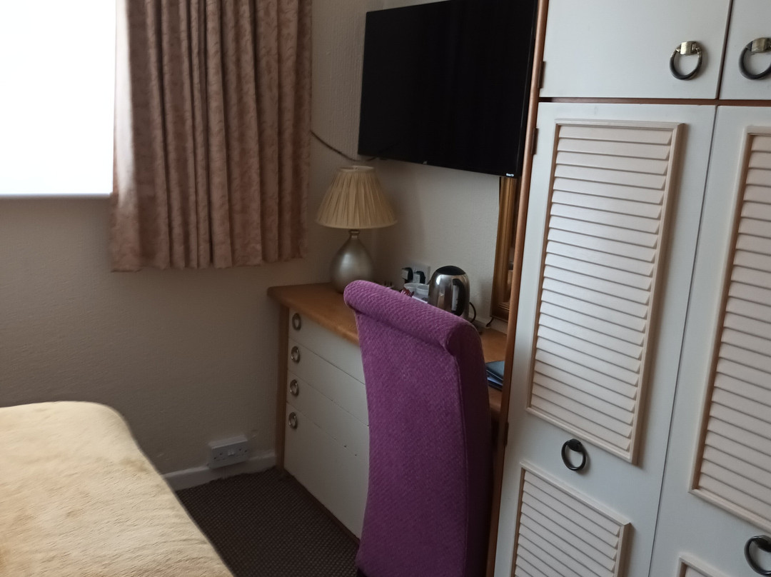 Adelaide House Hotel主图