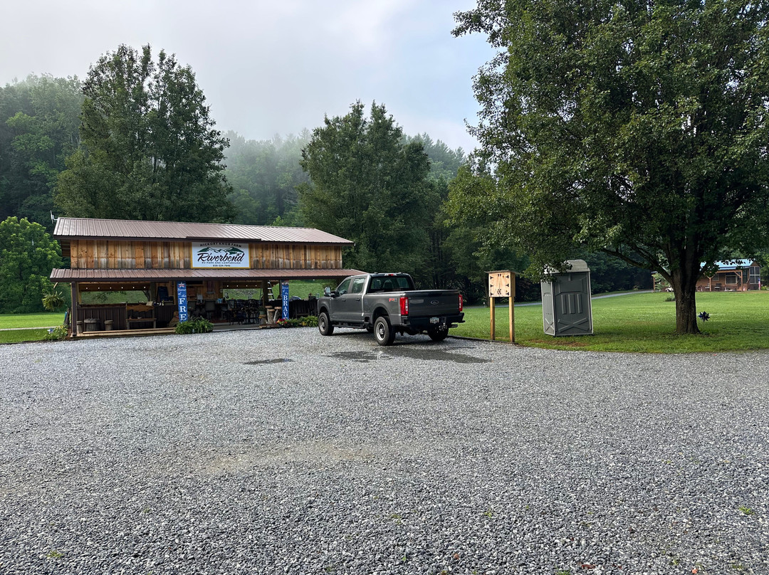 Highlands Riverbend RV Resort and Cabins