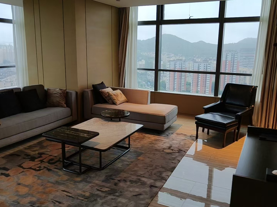 济南绿发希尔顿酒店及公寓主图