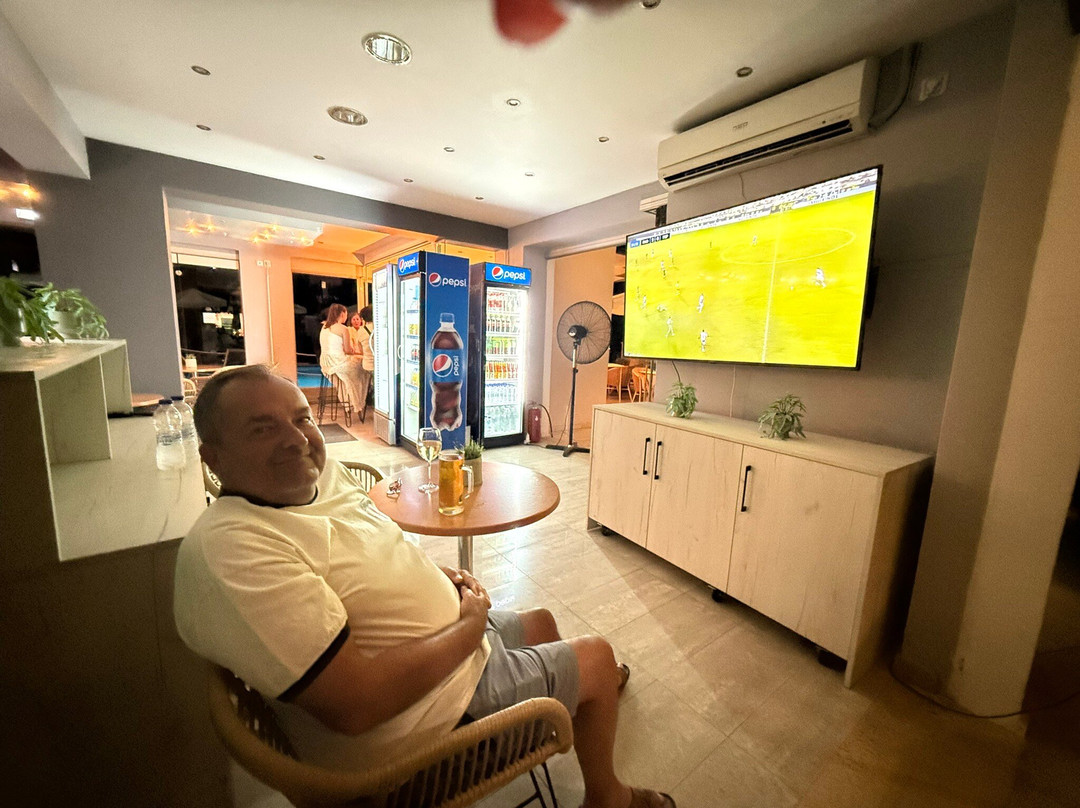 巴尔米拉酒店主图
