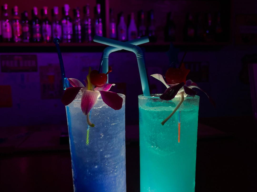 B52 Joe's Bar Bangsak-Bang Muang必去景点