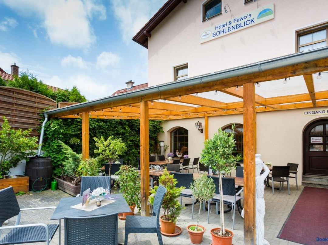 Unterwellenborn酒店住宿-Hotel Bohlenblick
