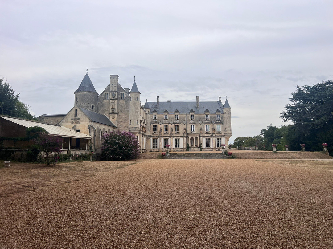 Château de Terre Neuve-Fontenay-le-Comte必去景点