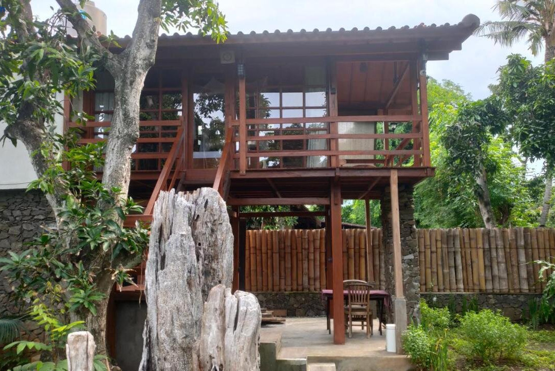 Vanaya Lodge