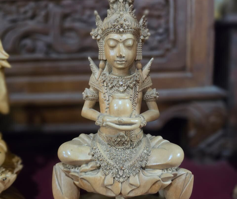 Ketut Puja Gallery-Mas必去景点