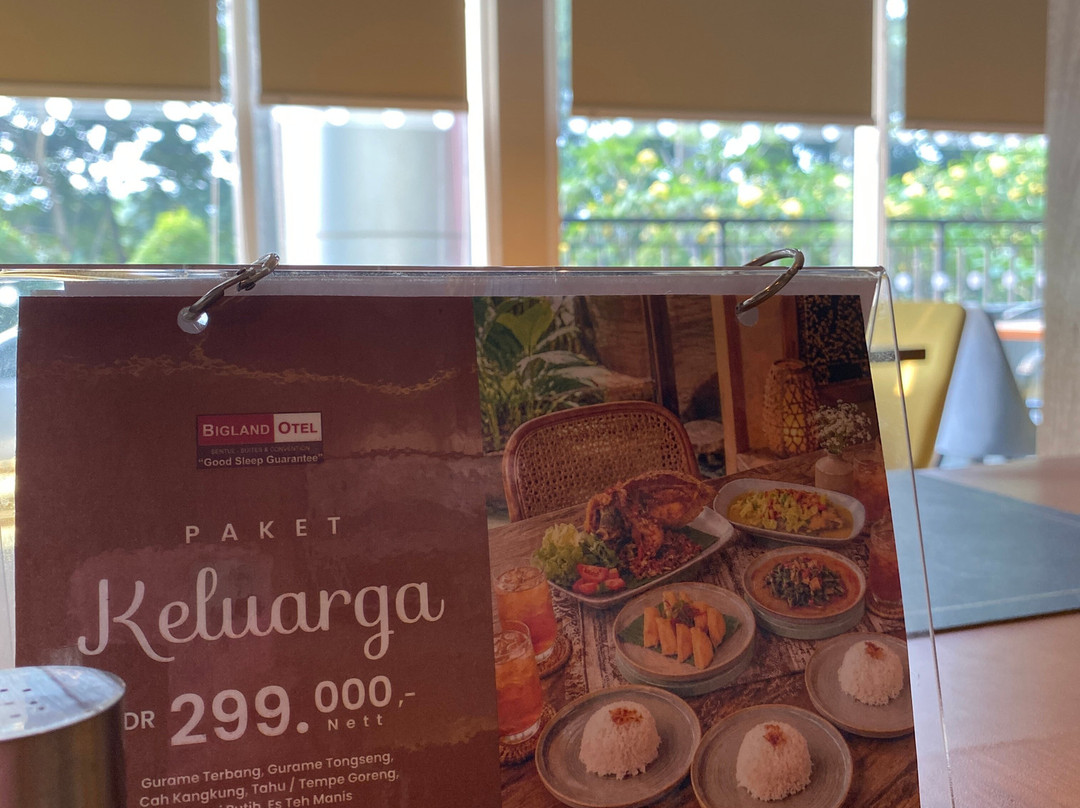 Bigland Sentul Hotel & Convention主图