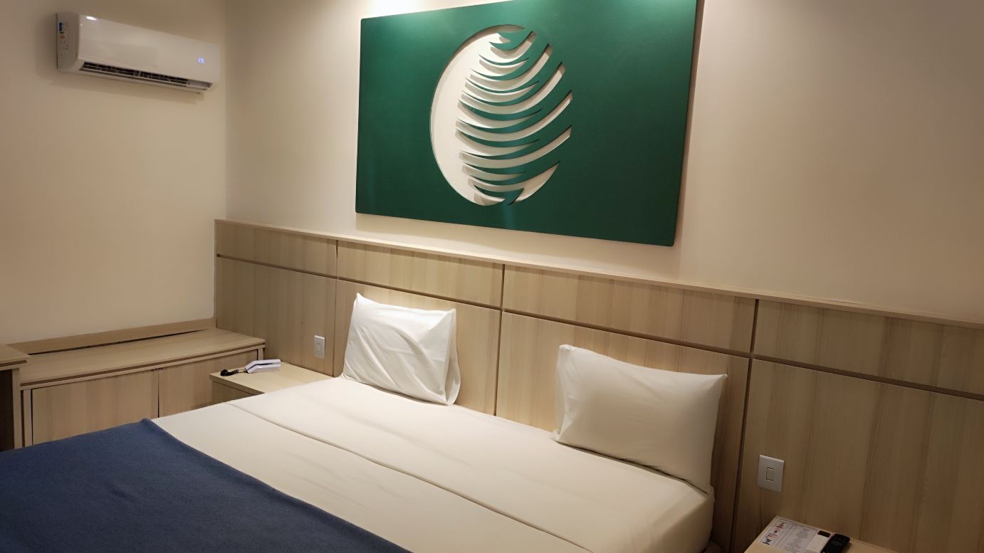 帕拉迪索公司酒店-旅行者
