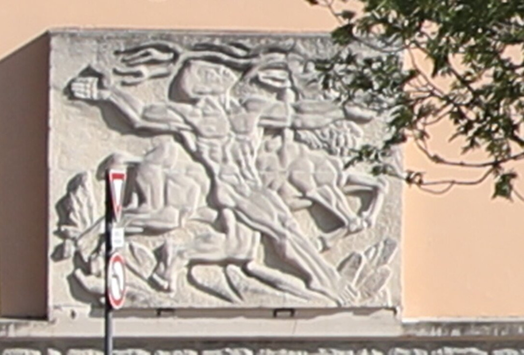 Bas relief: "Le Messager du Grandvaux"-Saint-Laurent-en-Grandvaux必去景点