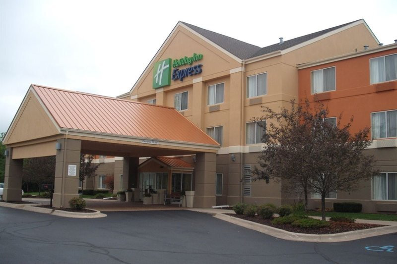 Holiday Inn Express 拉皮尔主图