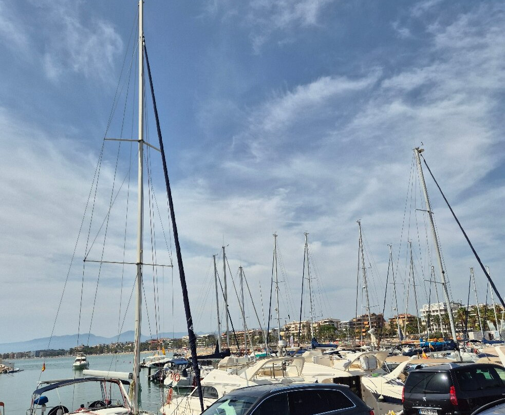 Port Esportiu de Salou-萨洛必去景点