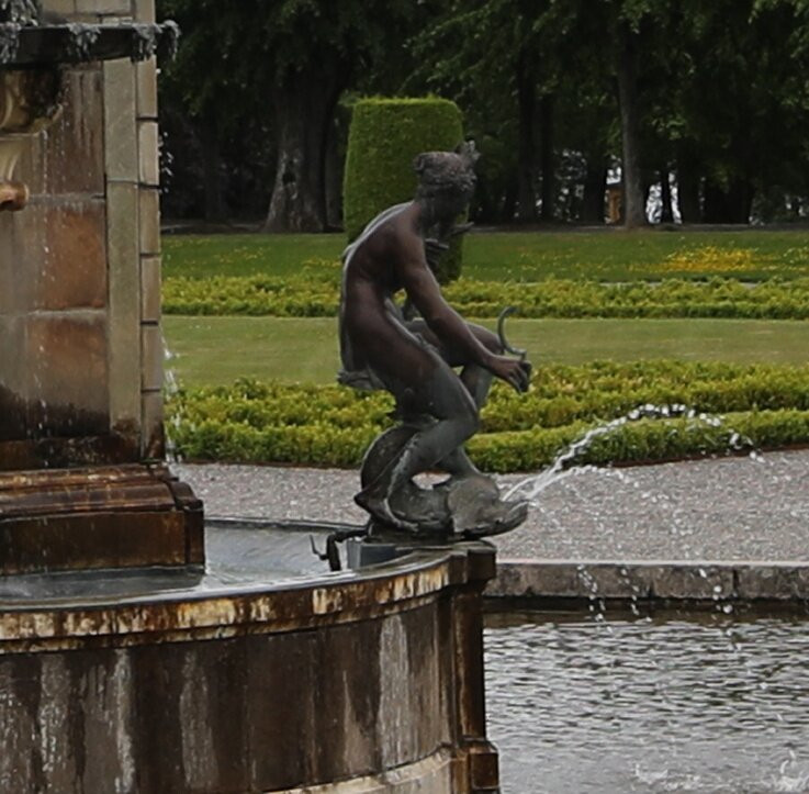 Herkulesfontänen (La Fontaine d'Hercule)-Drottningholm必去景点