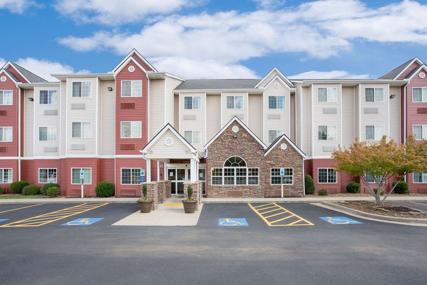 Microtel Inn & Suites by Wyndham Bentonville-官方