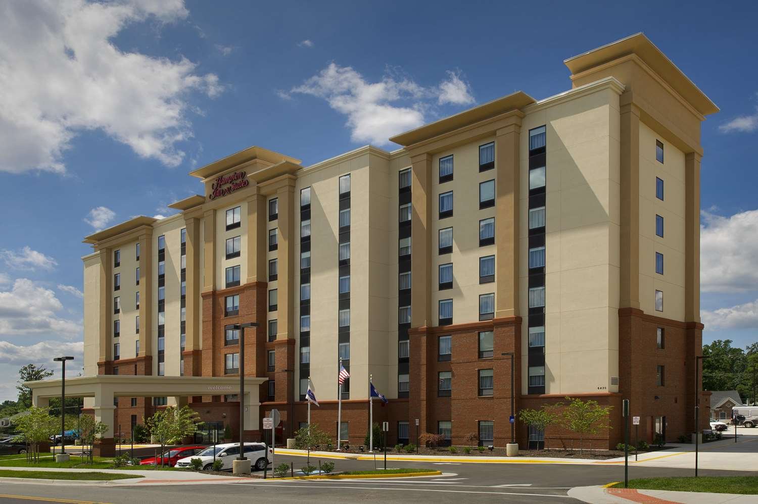 Hampton Inn & Suites By Hilton Falls Church-官方
