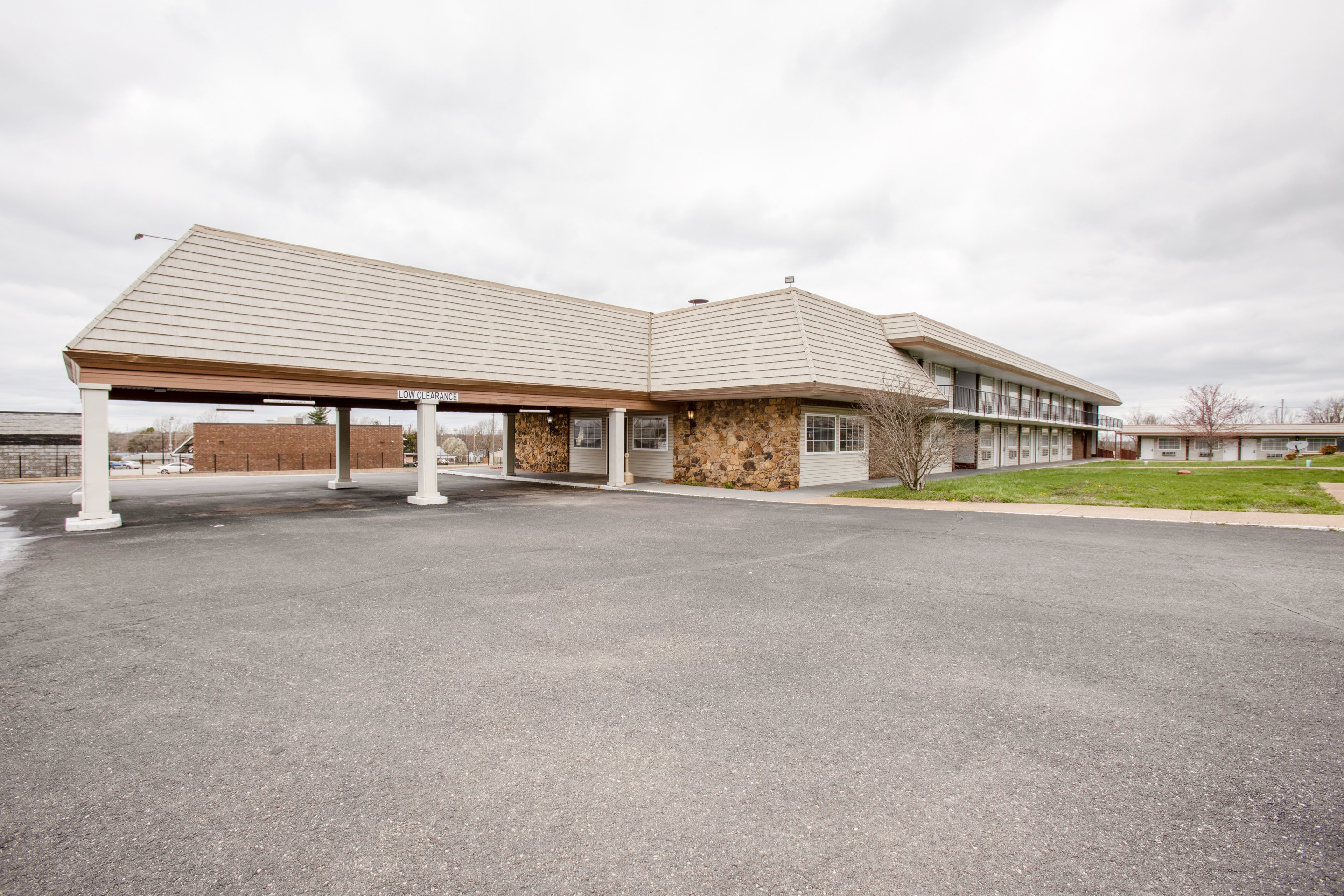 OYO Hotel Lebanon MO I-44-官方