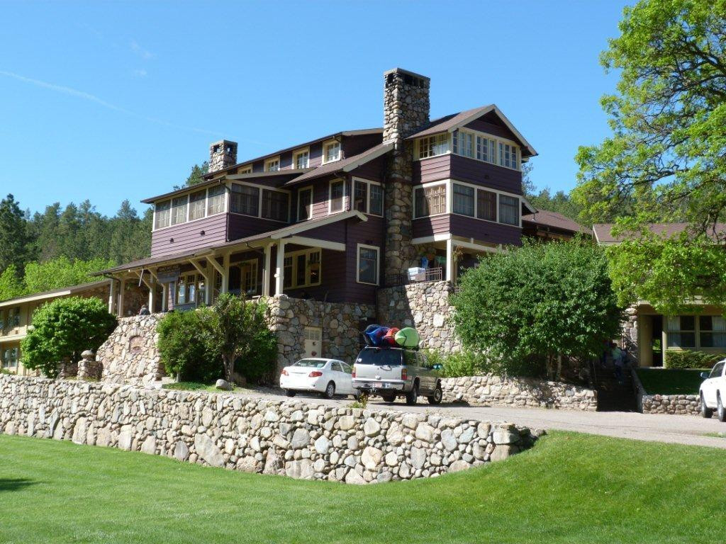 State Game Lodge