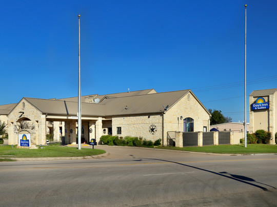 Llano酒店住宿-Days Inn & Suites by Wyndham Llano