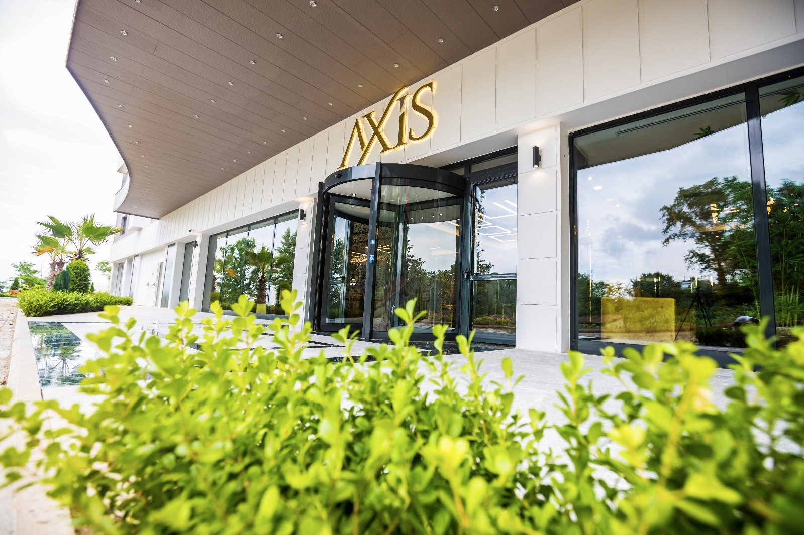 Royal Axis Suites Hotel-浴室