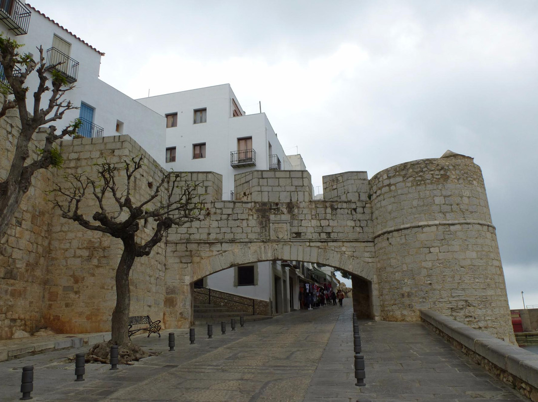 Portal Sant Pere-潘尼斯科拉必去景点