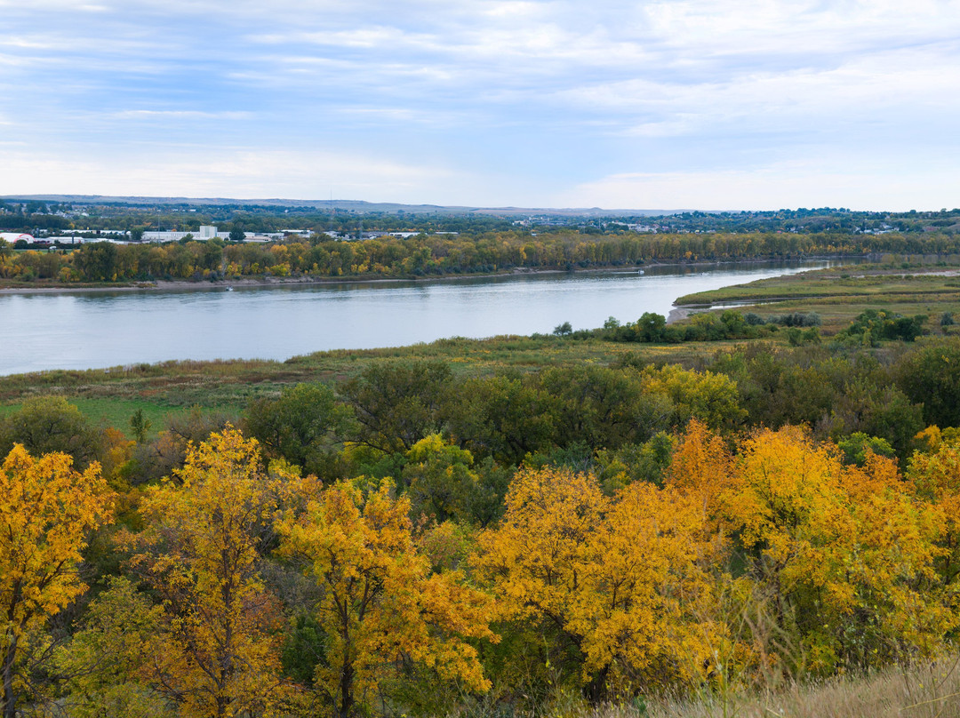 Holiday Inn Express & Suites Bismarck by IHG主图